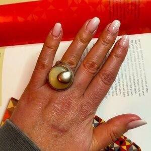 Vintage Sterling Silver 925 Ring With Buttery Cream Round Stone Size 7.5